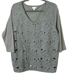 J. Jill Gray lace overlay floral crochet front V-neck top
size XL Cotton Modal